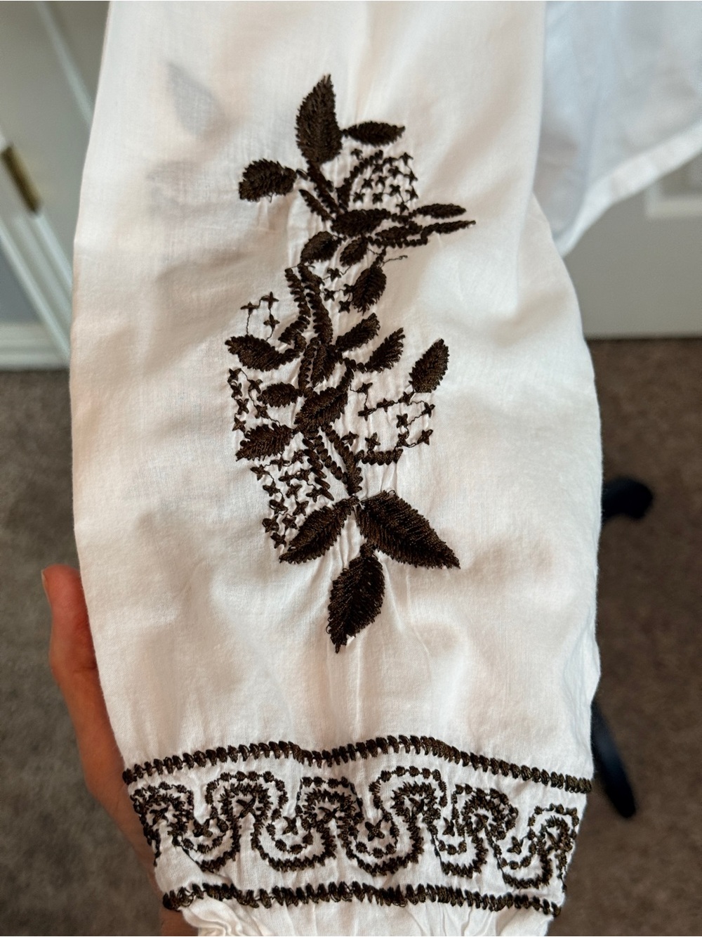 Chico's White Embroidered Boho Peasant Blouse Drawstring Tunic Size 1 - Picture 4 of 9